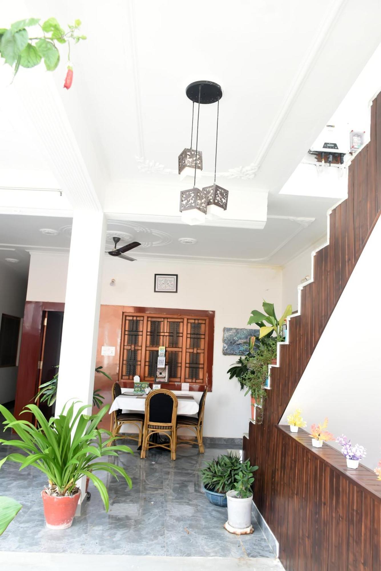 Khajuraho Glory Homestay Εξωτερικό φωτογραφία